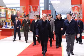 越共中央书记处常务书记陈国旺对越共十三大的筹备工作进行实地检查