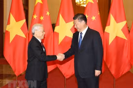  越南党和国家领导人向中国领导人致贺电 祝贺中国国庆节