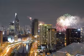 胡志明市、岘港市和芹苴市决定在2021辛丑年春节除夕不燃放烟花