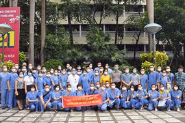 新冠肺炎疫情：河内市更多“精锐”医务人员支援胡志明市