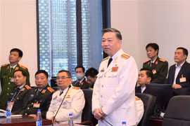 公安部部长对越共十三大安全保护工作进行检查