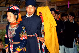 越南广宁高兰族的独特婚俗