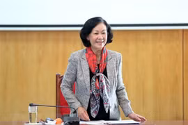 进一步增进越古团结友谊