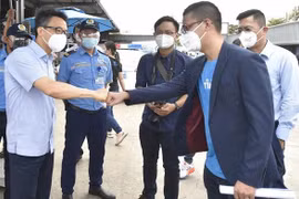 向胡志明市生产和贸易服务企业提供最大限度的援助