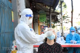 全国新增新冠肺炎确诊病例10299例 在社区发现的病例5647例