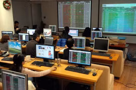 国家证券委员会提醒投资者在国际交易所交易时持谨慎态度