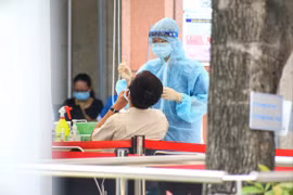 胡志明市升级疫情防控级别 及时制定应急预案