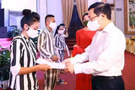 范平明出席4号富山监狱国家主席特赦令发布仪式