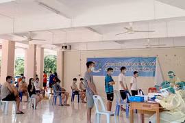 老挝各省仍然保持严格的防疫措施