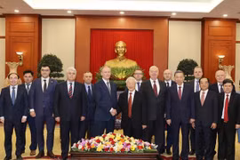 越共中央总书记、国家主席阮富仲会见俄罗斯联邦国家安全委员会秘书