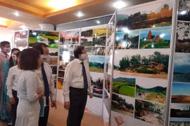 “越南旅游推广中的动画片资料遗产”展在河内开展