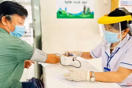 对越共中央总书记署名文章的心得体会：发展真正为人民服务——越南社会主义的现实价值