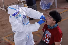 老挝为应对新冠肺炎疫情做好准备 越南驻老大使馆为旅老越南人安全回国提供支持