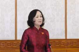 越共中央政治局分工4名政治局委员参加中央书记处