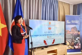 越南驻瑞士大使馆举行越瑞商业桥梁协会亮相仪式