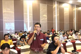 同奈省与韩国企业就展开落实社会保险、医疗保险政策举行对话会