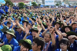“向越南青年和大学生提供9万个就业机会”活动今日启动