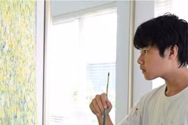 儿童画家小猪将绘画作品拍卖所得款项捐赠给新冠疫情防控基金