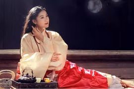 越南女演员黄凤在2021年巴黎国际电影节上斩获“最佳国际演员奖”