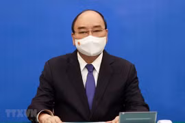 越南国家主席阮春福与日本首相菅义伟通电话