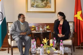 越南国会主席阮氏金银会见印度共产党总书记雷迪（图片来源：越通社）