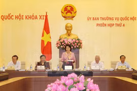 越南国会主席阮氏金银主持召开国会常委会第四次会议