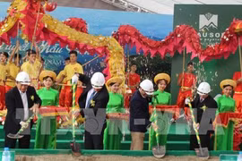 母山雪山游乐园和生态旅游区项目动工仪式（图片来源：越通社）