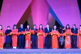 2016年越南—中国商品展销会开幕式（图片来源：越通社）