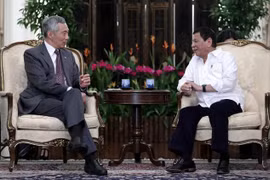 新加坡总理李显龙与菲律宾总统罗德里戈·杜特尔特举行会谈（图片来源：AFP）