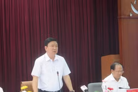 丁罗升书记发表讲话