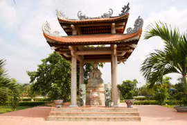 域圣母雕像（图片来源：sonnamcomplex.com）