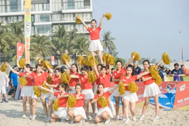 快闪舞蹈表演等多项庆祝活（图片来源：vietjet.com）