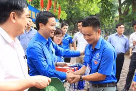 出征仪式（图片来源：kinhtedothi.vn）