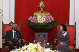 越共中央政治局委员、中央书记处书记、中央民运部部长张氏梅亲切会见印度共产党中央政治局委员拉贾（图片来源：越通社）