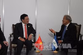 范平明会见萨尔瓦多总统萨尔瓦多·桑切斯·塞伦（图片来源：越通社）