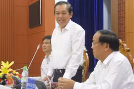 张和平副总理在工作会议上致辞。