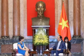 越南国家主席陈大光会见意大利驻越南大使册茨丽阿•皮乔尼