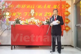 越南驻阿尔及利亚大使武世侠发表讲话