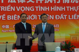 越南外交部副部长黎怀忠与中国外交部副部长刘振民