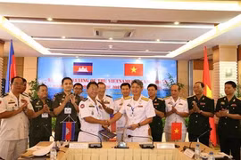 备忘录签署仪式。