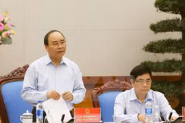 越南政府总理阮春福在会议上发表讲话（图片来源：越通社）
