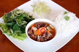 越南河粉、烤猪肉米线及面包跻身世界美食100强