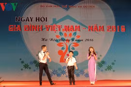 越南家庭日纪念活动（图片来源：越南之声）