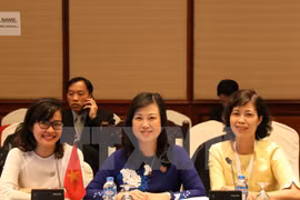 与会的越南代表团