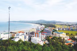 姑苏岛县（图片来源：baoquangning.com.vn) 