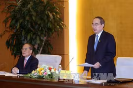 越南祖国阵线中央委员会主席阮善仁在开展选举工作会议上发表讲话（图片来源：越通社）
