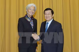 越南国家主席张晋创3月16日在主席府会见了来访的国际货币基金组织（IMF）总裁克里斯蒂娜·拉加德