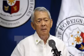 菲律宾外长佩尔费托•亚塞（图片来源：EPA）
