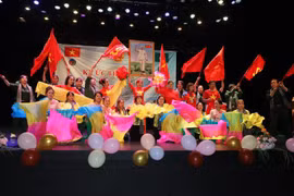 越南国家统一49周年：旅居中国澳门越南人民族自豪感不断增强