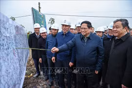 范明政总理：调动一切需要资源 确保500 kV输电线路扩建项目于2024年6月竣工投运